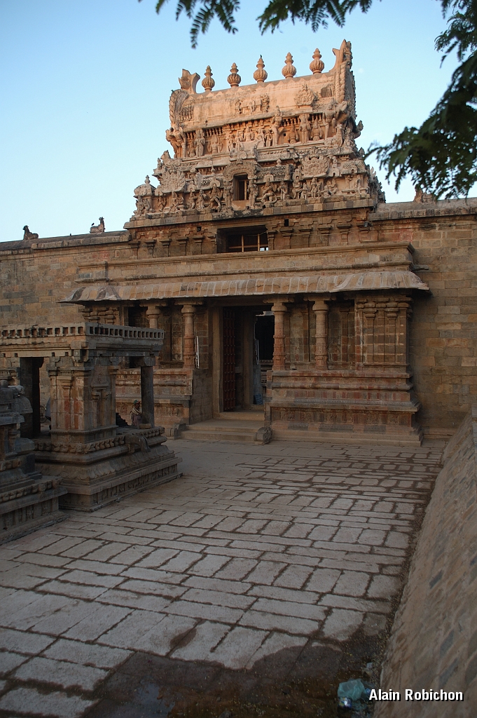 inde20060202002.jpg